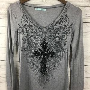 Maurices Gray Long Sleeve Graphic Shirt Small